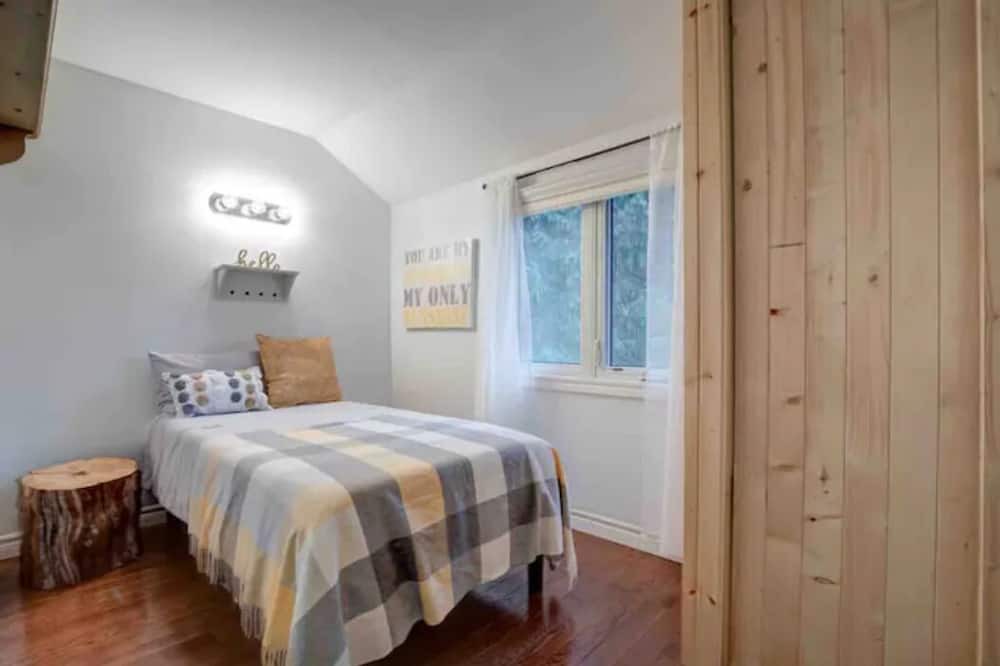 Photo of Bedroom in Selwyn