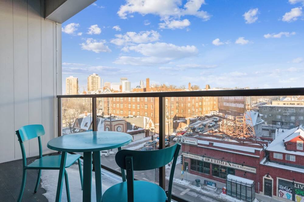 Photo of Patio Balcony in Lowry Hill East
