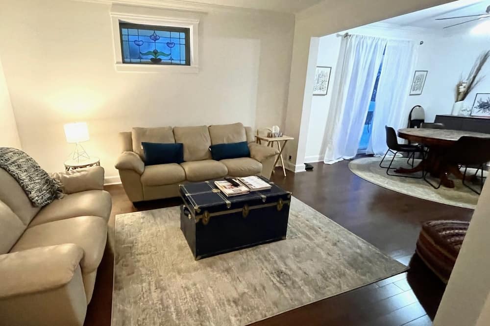 Photo of Livingroom in Cochrane