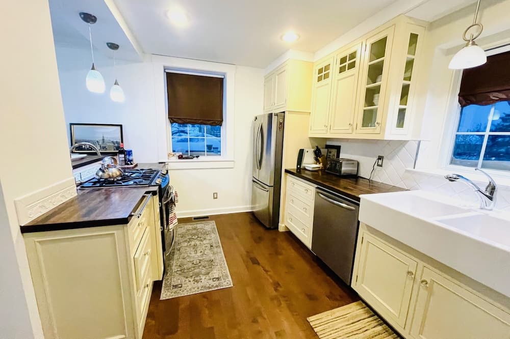 Photo of Kitchen in Cochrane