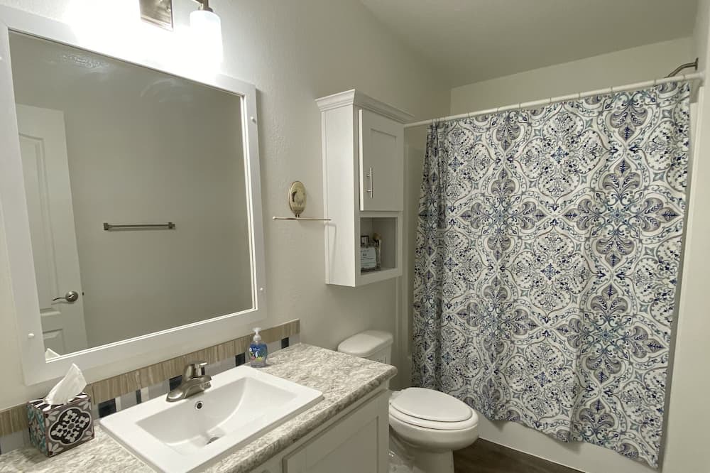 Photo of Bathroom in Battle Lake