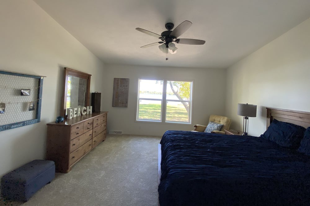 Photo of Bedroom in Battle Lake