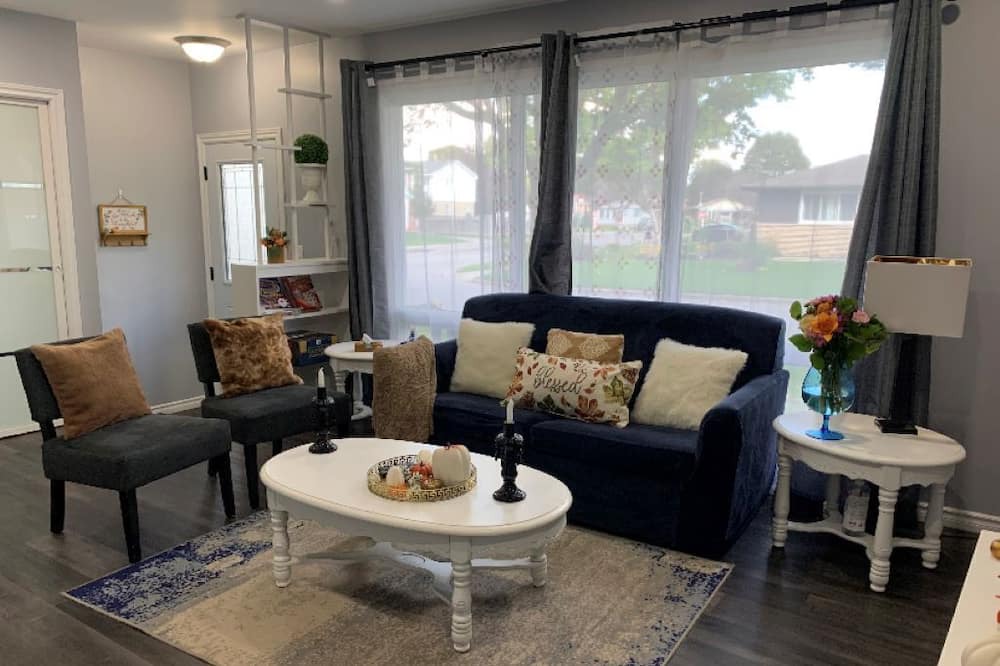 Photo of Livingroom in Argyle