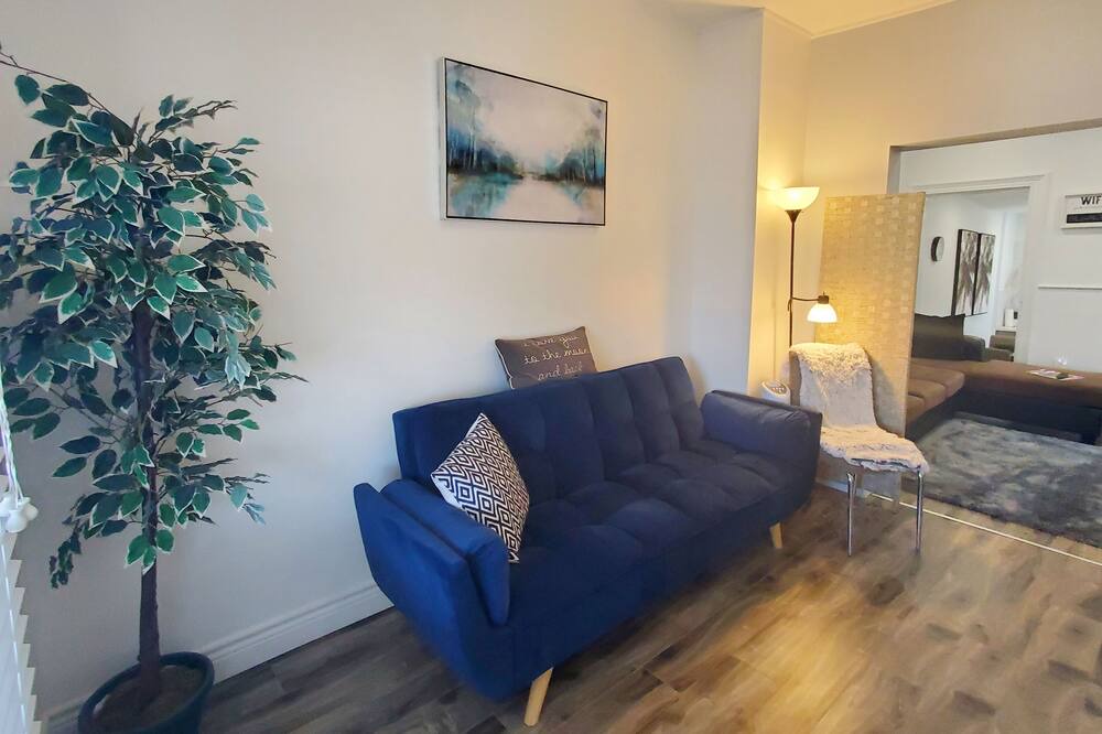 Photo of Livingroom in Cobourg