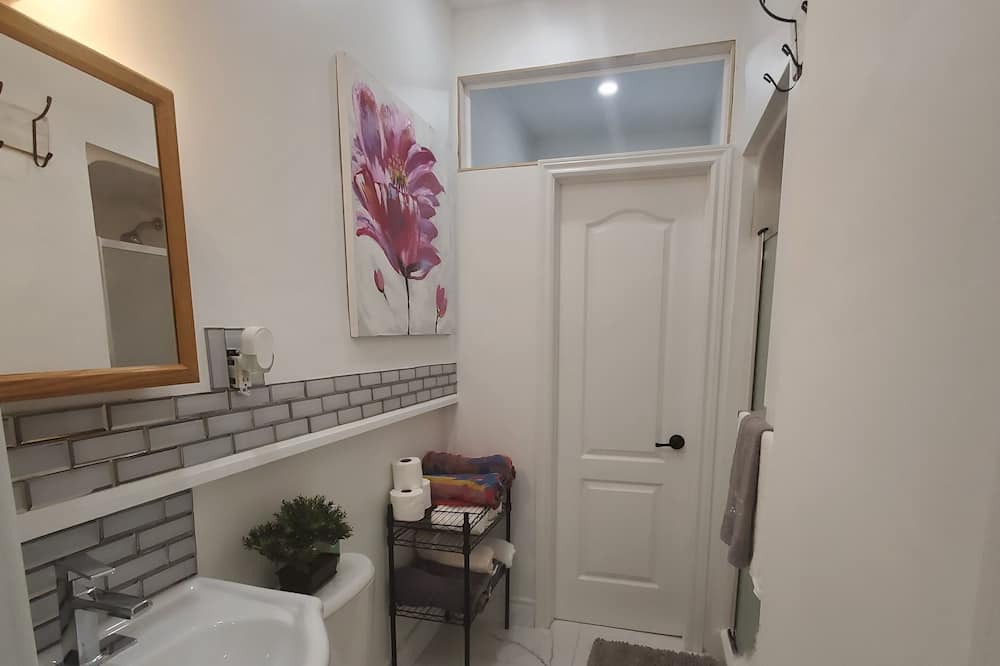 Photo of Bathroom in Cobourg