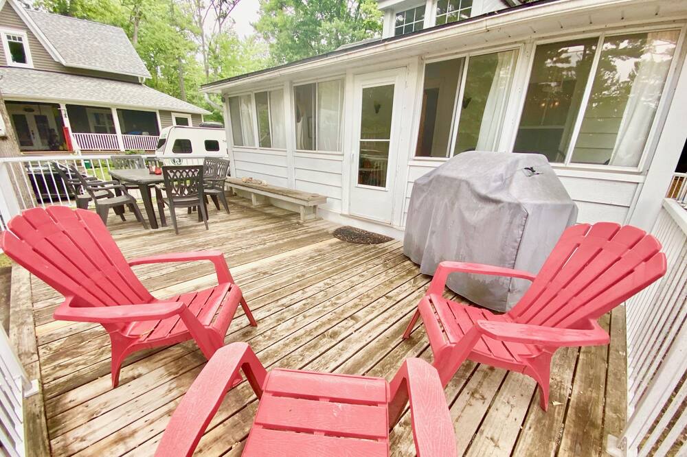 Photo of Patio Balcony in Fenelon Falls