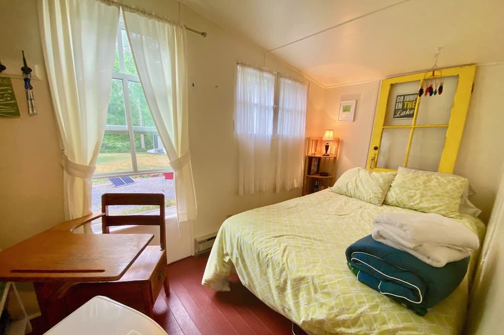 Photo of Bedroom in Fenelon Falls