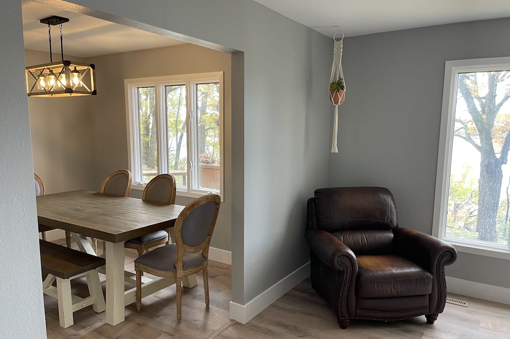 Photo of Livingroom in Windom