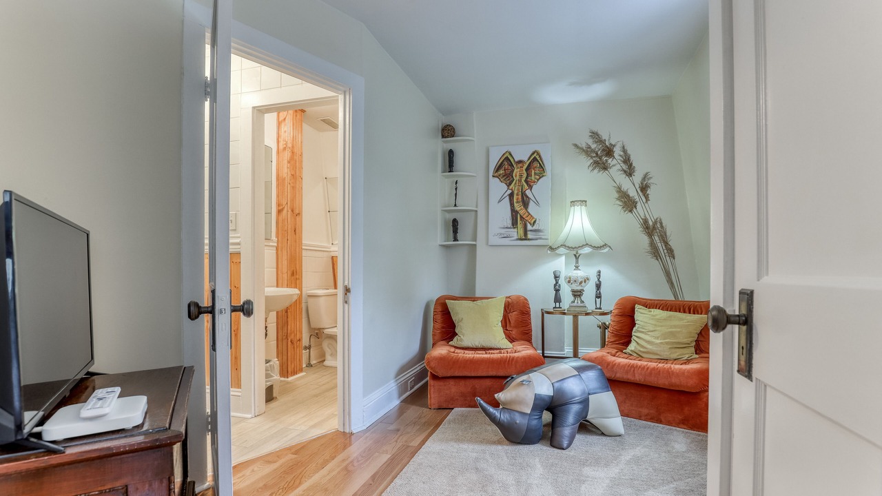 Photo of Bedroom in Gananoque