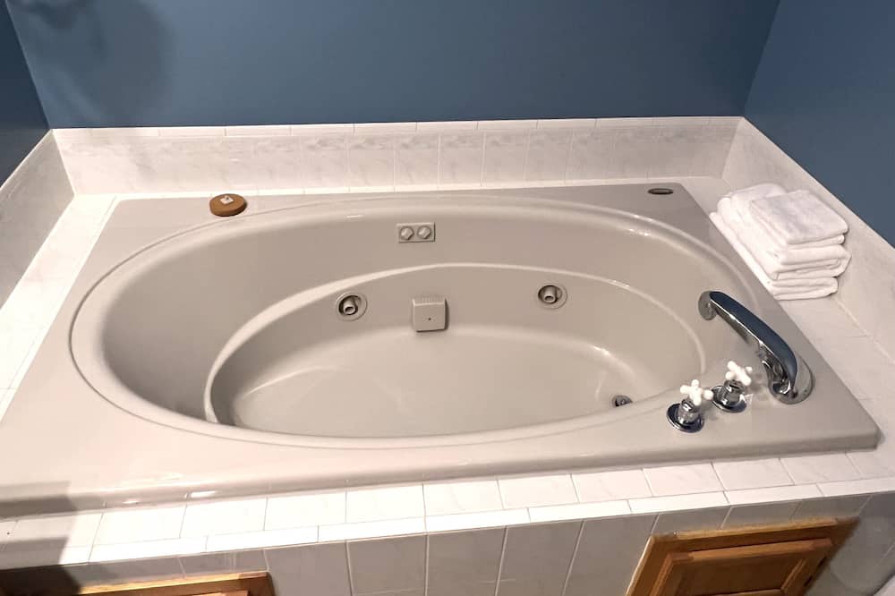 Photo of Bathroom in Lakeville