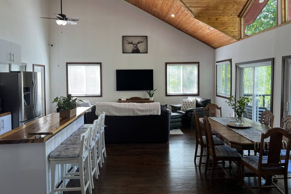 Photo of Bedroom in Ahmic Harbour