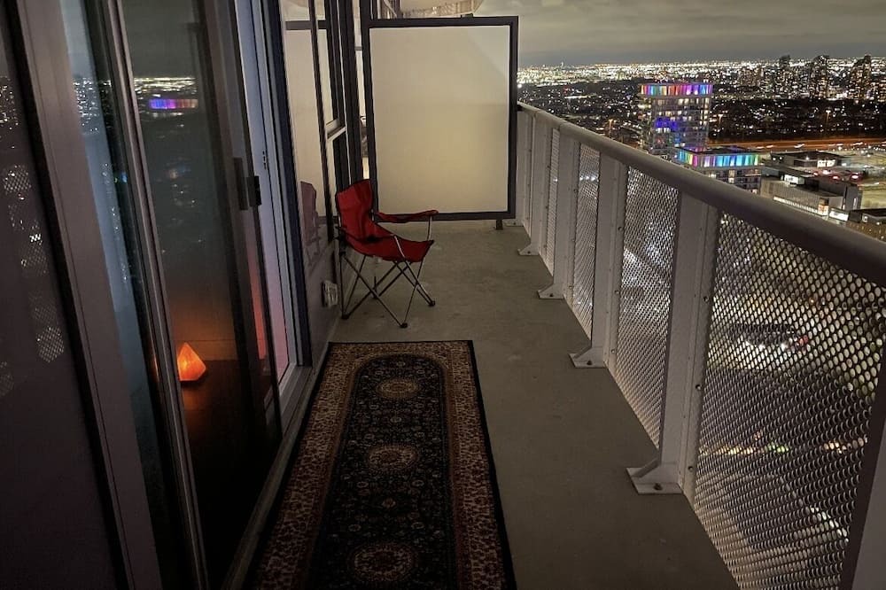 Photo of Patio Balcony in Downtown Mississauga