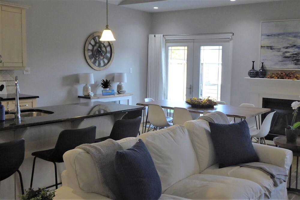 Photo of Livingroom in Dashwood