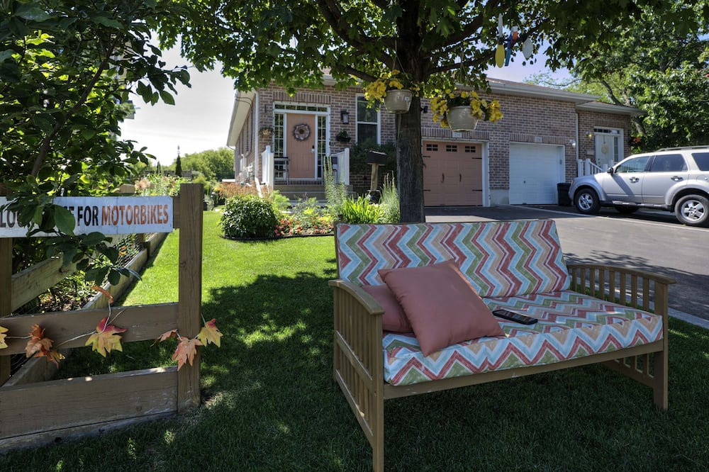 Photo of Outdoor in Rideau Heights