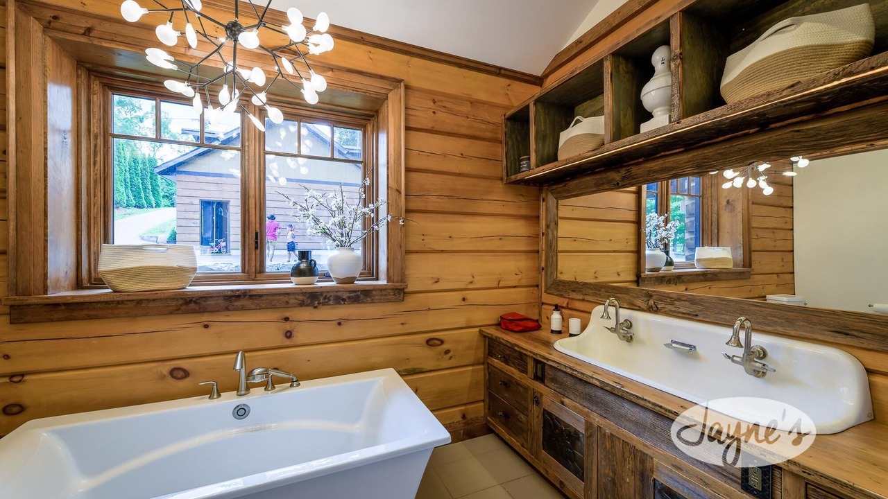 Photo of Bathroom in Selwyn