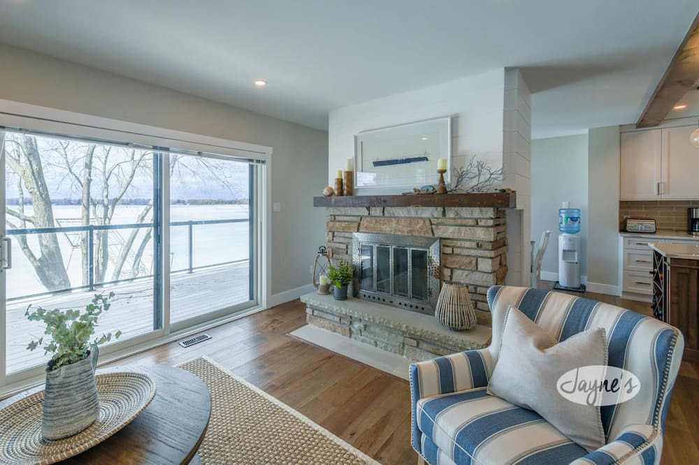 Photo of Livingroom in Selwyn