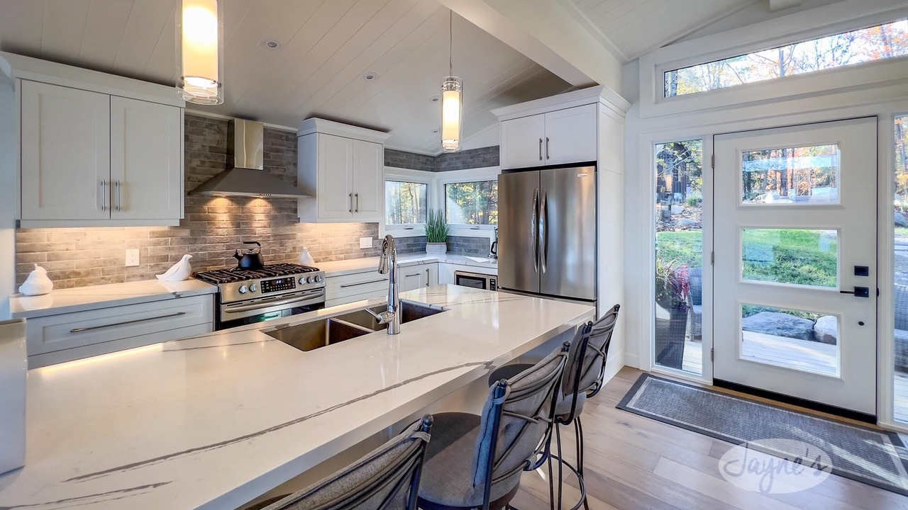 Photo of Kitchen in Muskoka Lakes