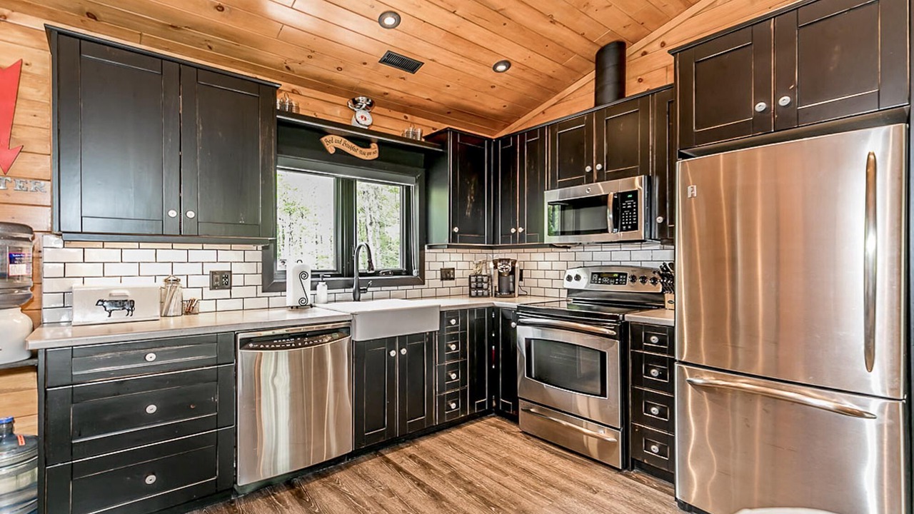 Photo of Kitchen in Georgian Bay