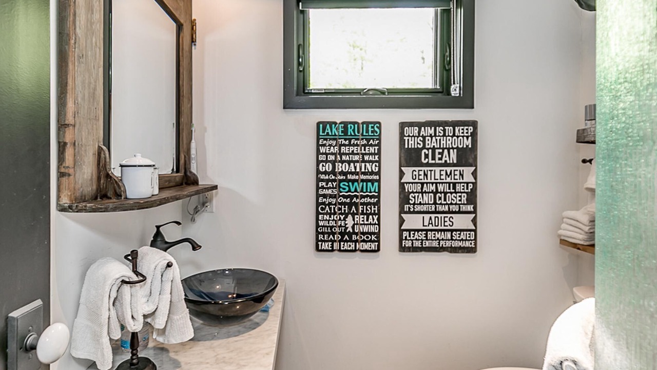 Photo of Bathroom in Georgian Bay