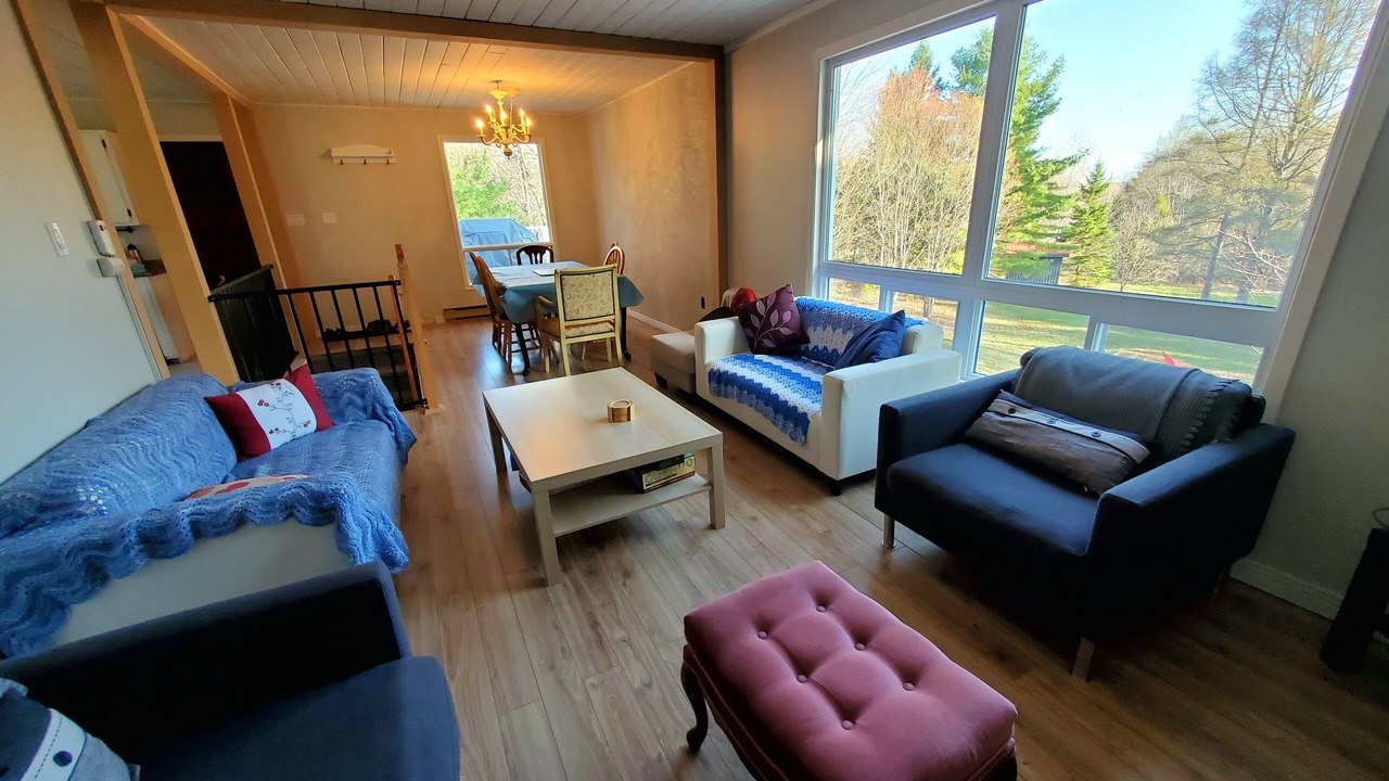 Photo of Livingroom in Irondale