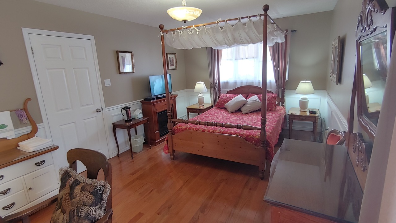 Photo of Bedroom in Bobcaygeon