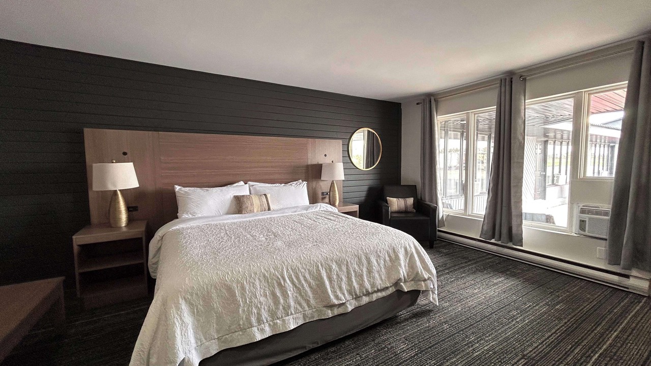 Photo of Bedroom in Kapuskasing