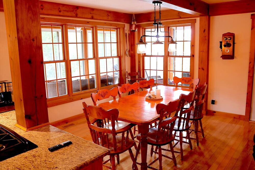 Photo of Kitchen in Central Frontenac