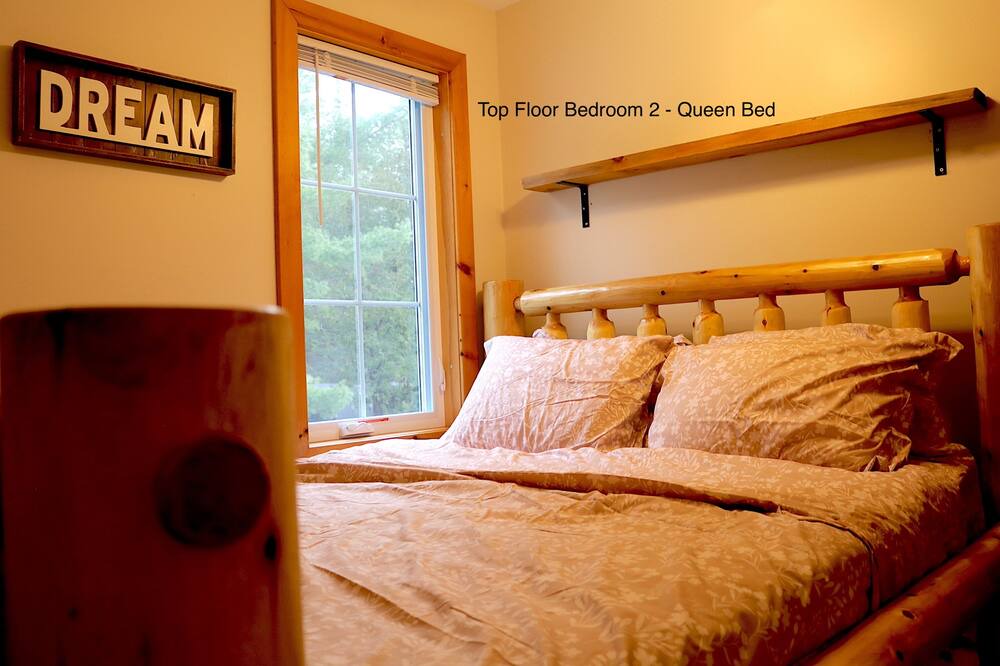 Photo of Bedroom in Central Frontenac