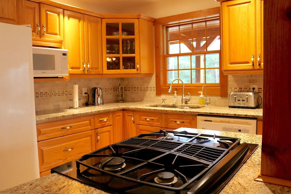 Photo of Kitchen in Central Frontenac