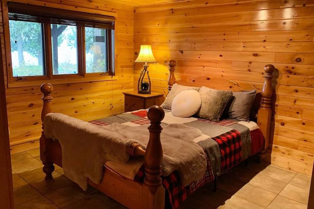Photo of Bedroom in Manitoulin District