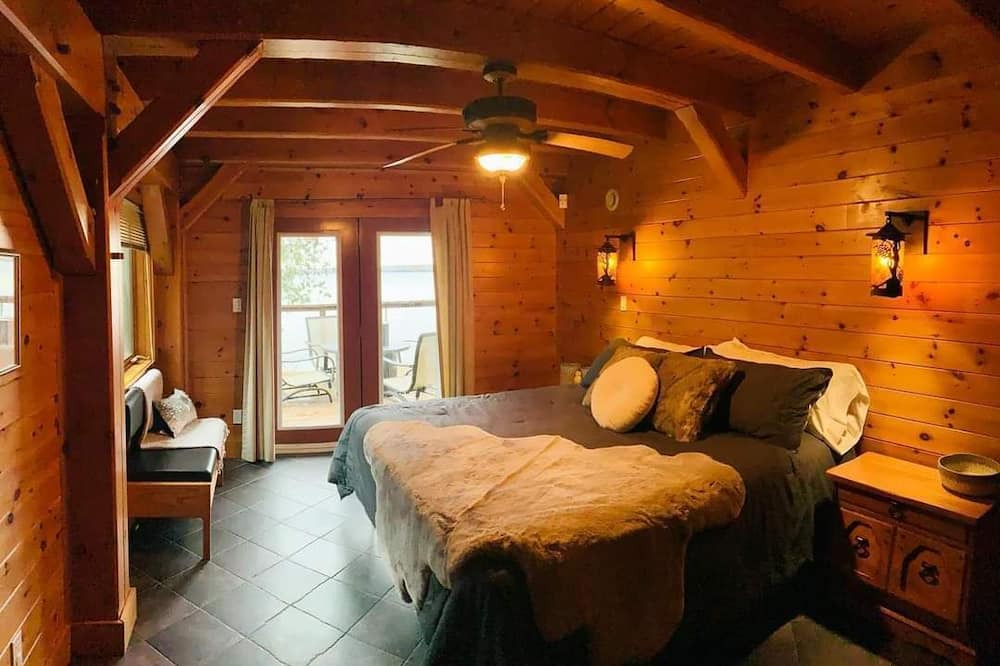 Photo of Bedroom in Manitoulin District