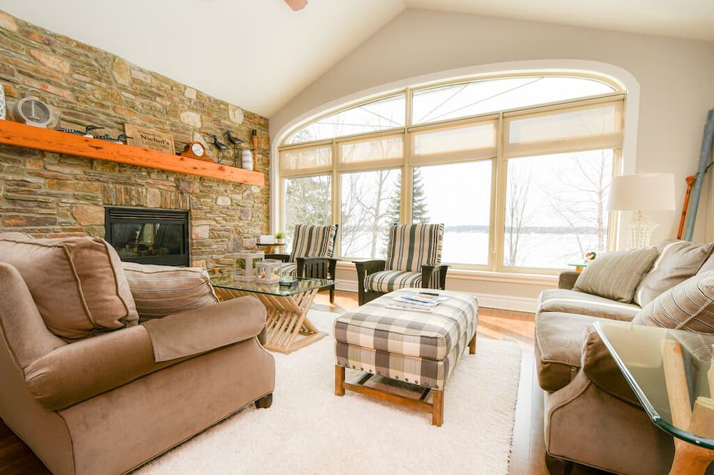 Photo of Livingroom in Selwyn