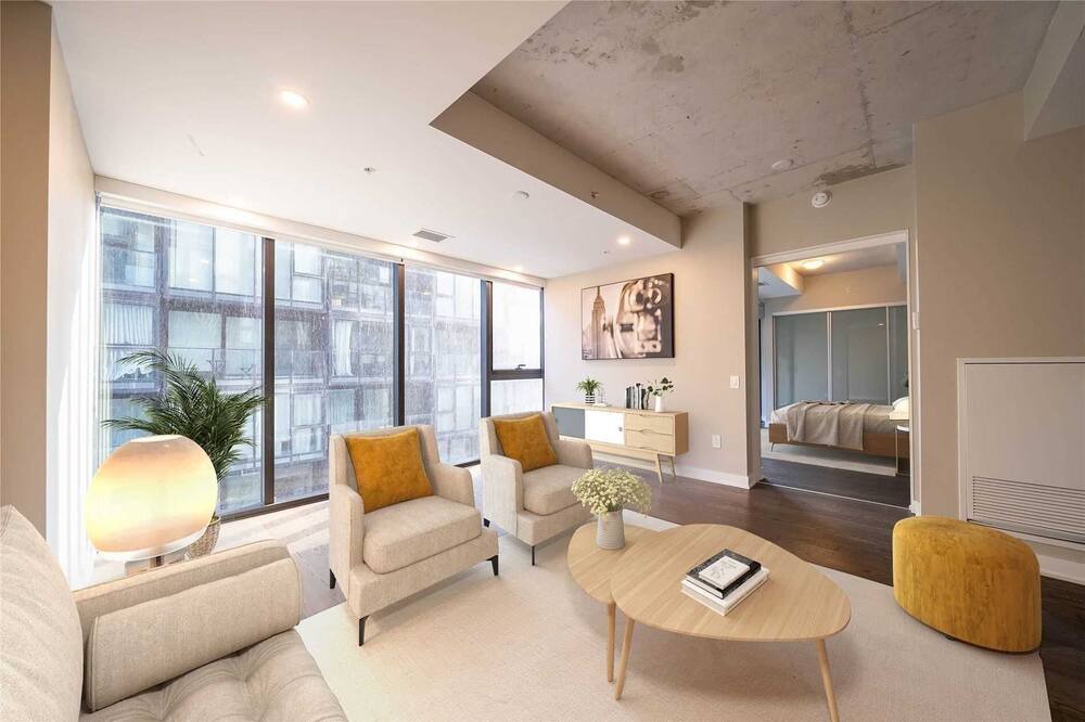 Photo of Livingroom in Trinity - Bellwoods
