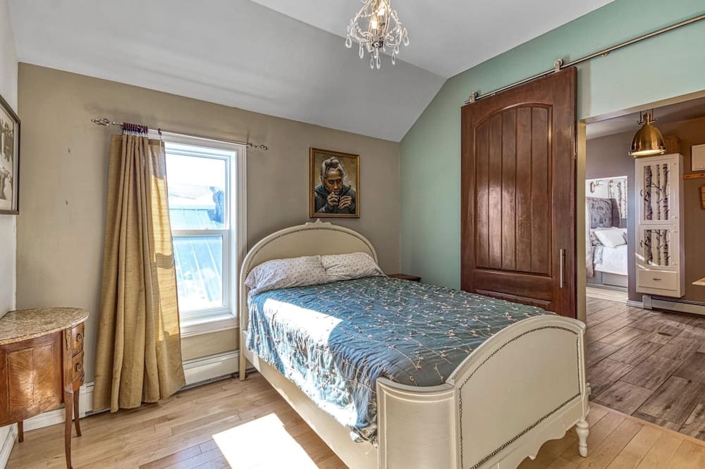 Photo of Bedroom in Manitoulin District