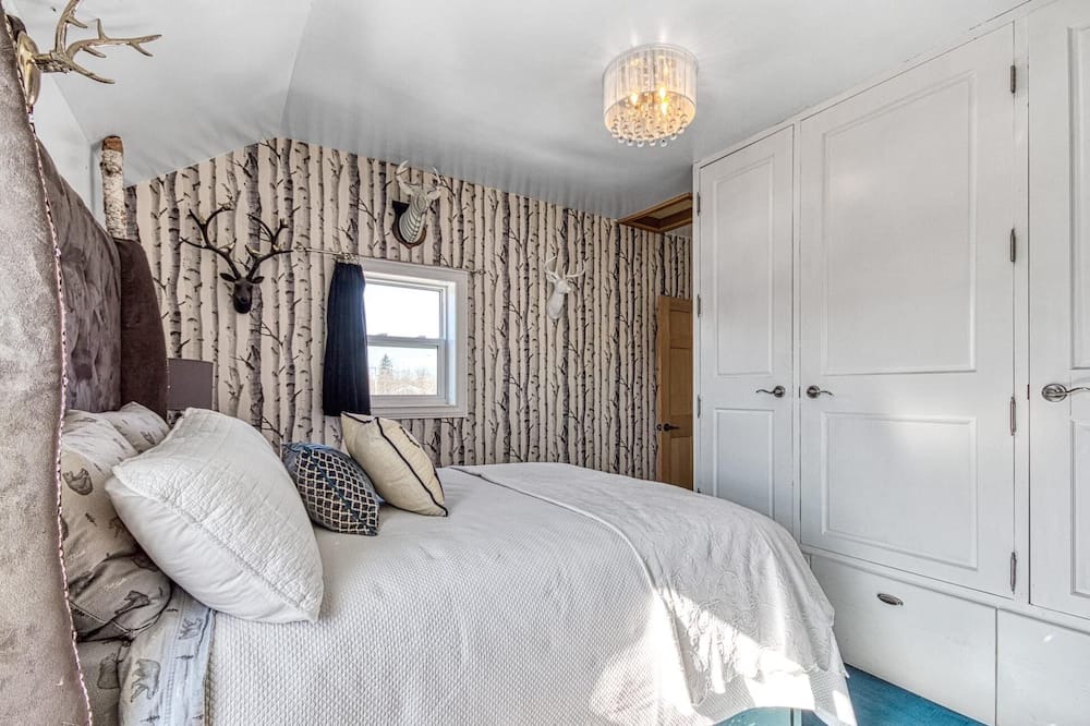 Photo of Bedroom in Manitoulin District
