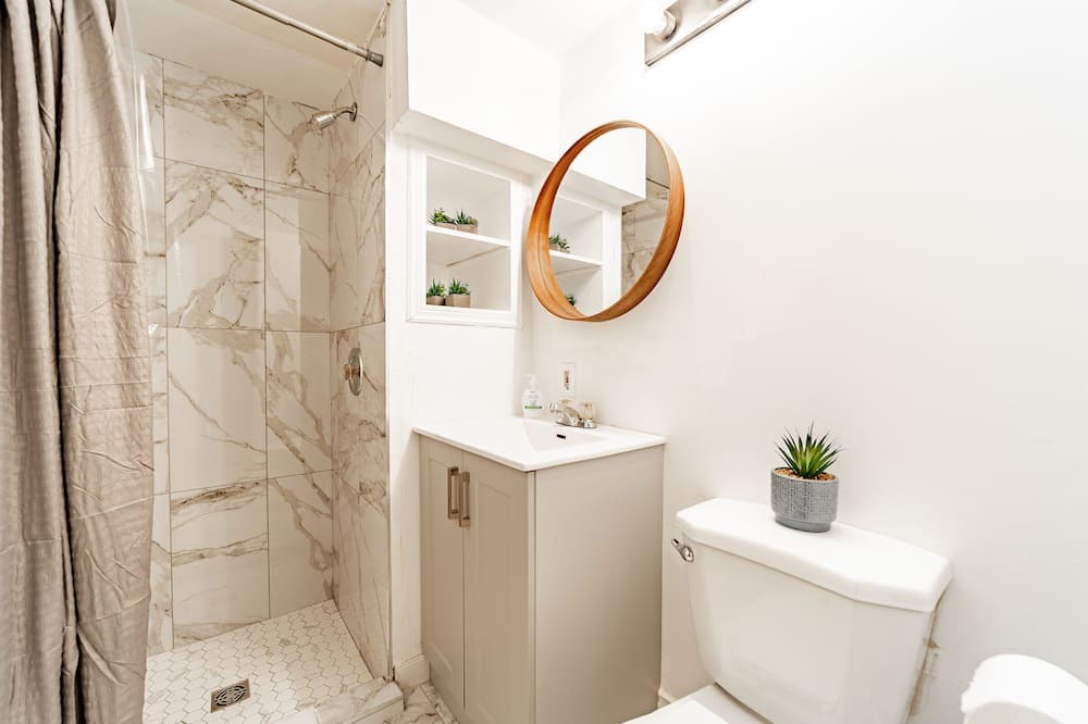 Photo of Bathroom in Argyle