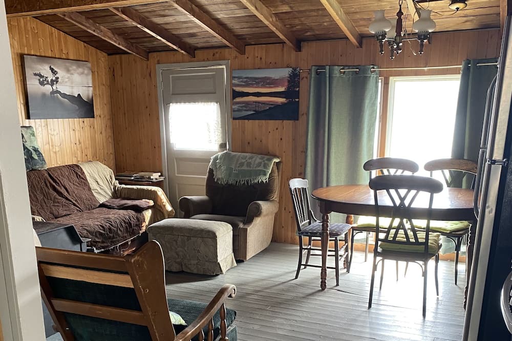 Photo of Livingroom in Timiskaming District