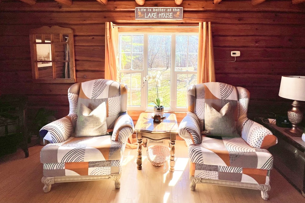 Photo of Livingroom in Seguin