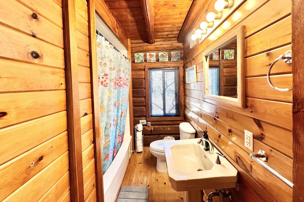 Photo of Bathroom in Seguin
