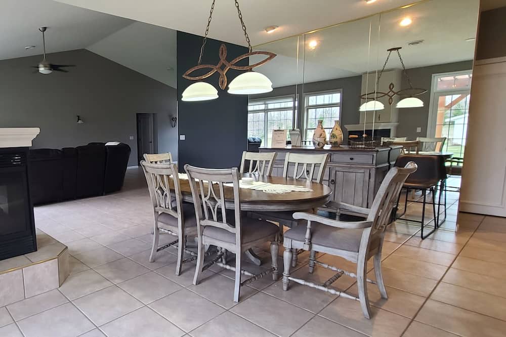 Photo of Kitchen in Starbuck
