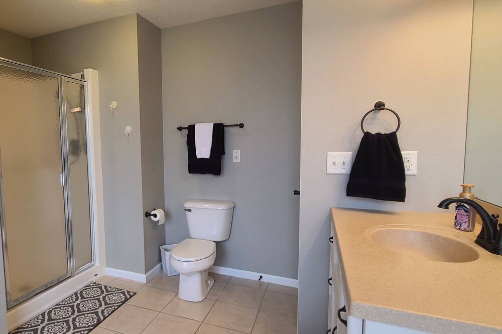 Photo of Bathroom in Starbuck