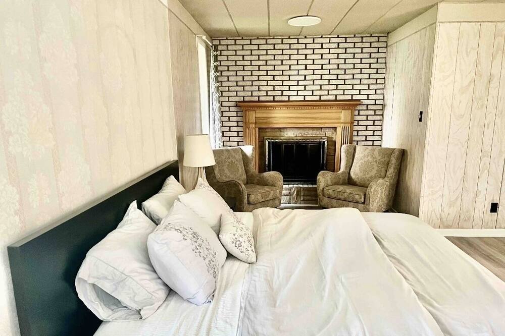 Photo of Bedroom in Bolsover