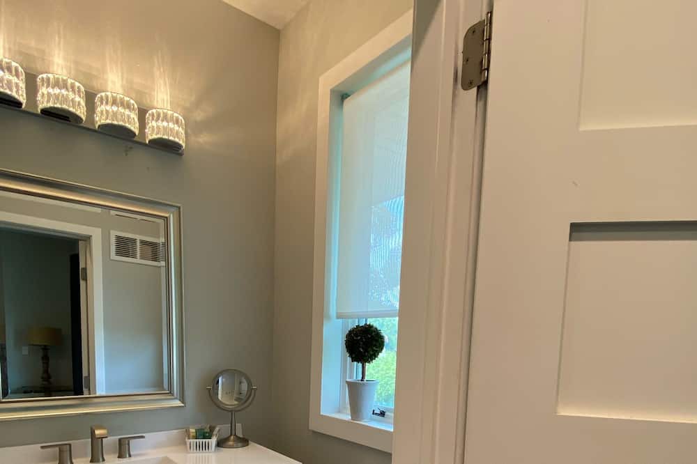 Photo of Bathroom in Excelsior