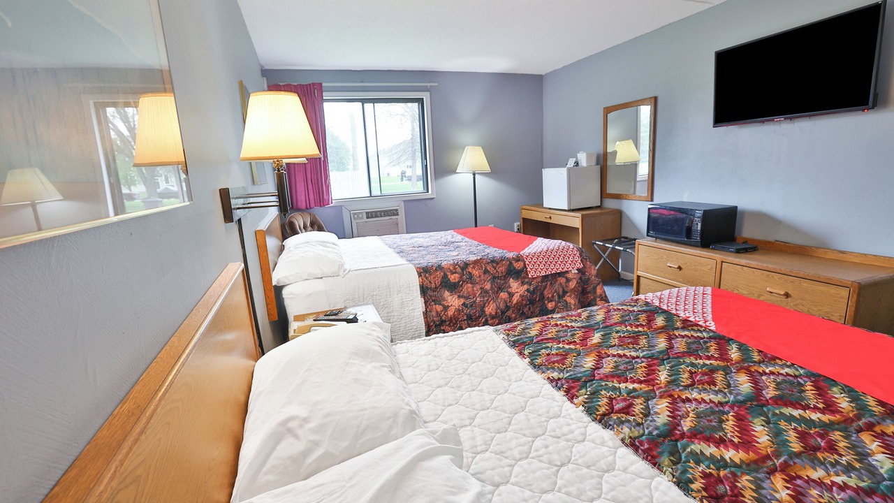 Photo of Bedroom in Pipestone Historic District