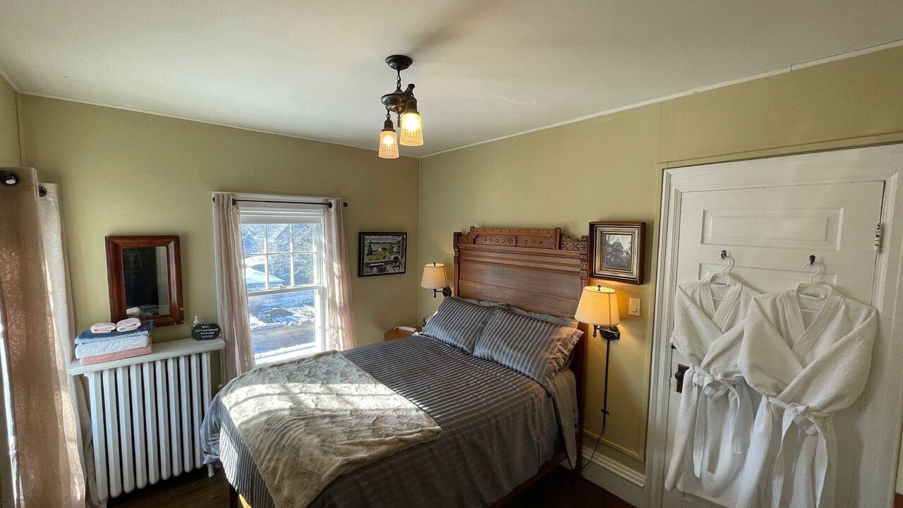 Photo of Bedroom in Midland