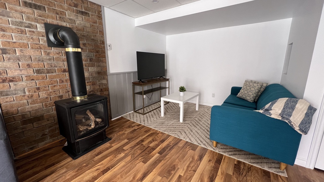 Photo of Livingroom in Midhurst