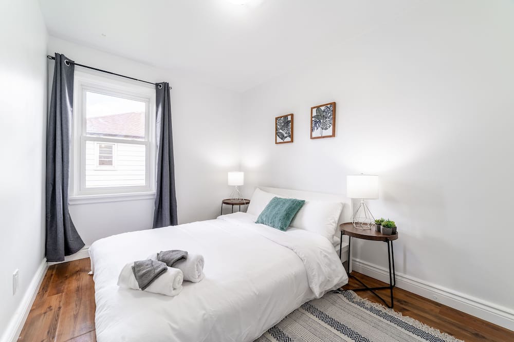 Photo of Bedroom in Argyle