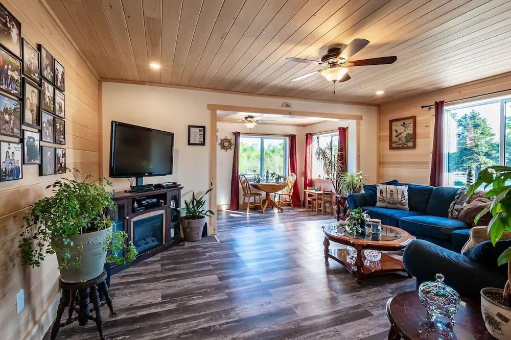 Photo of Bedroom in Britt