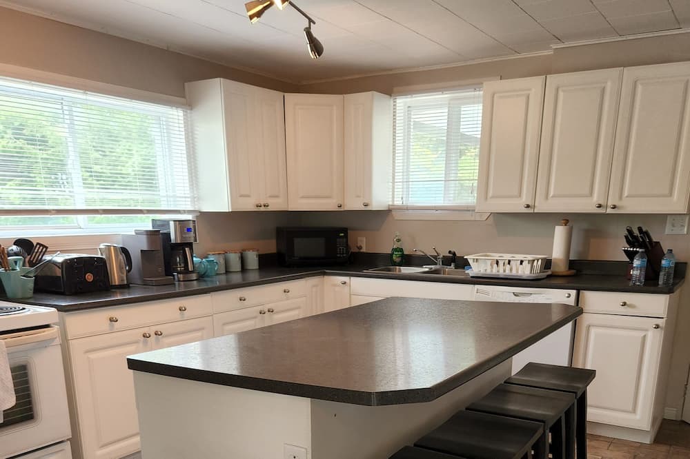 Photo of Kitchen in Manitoulin District