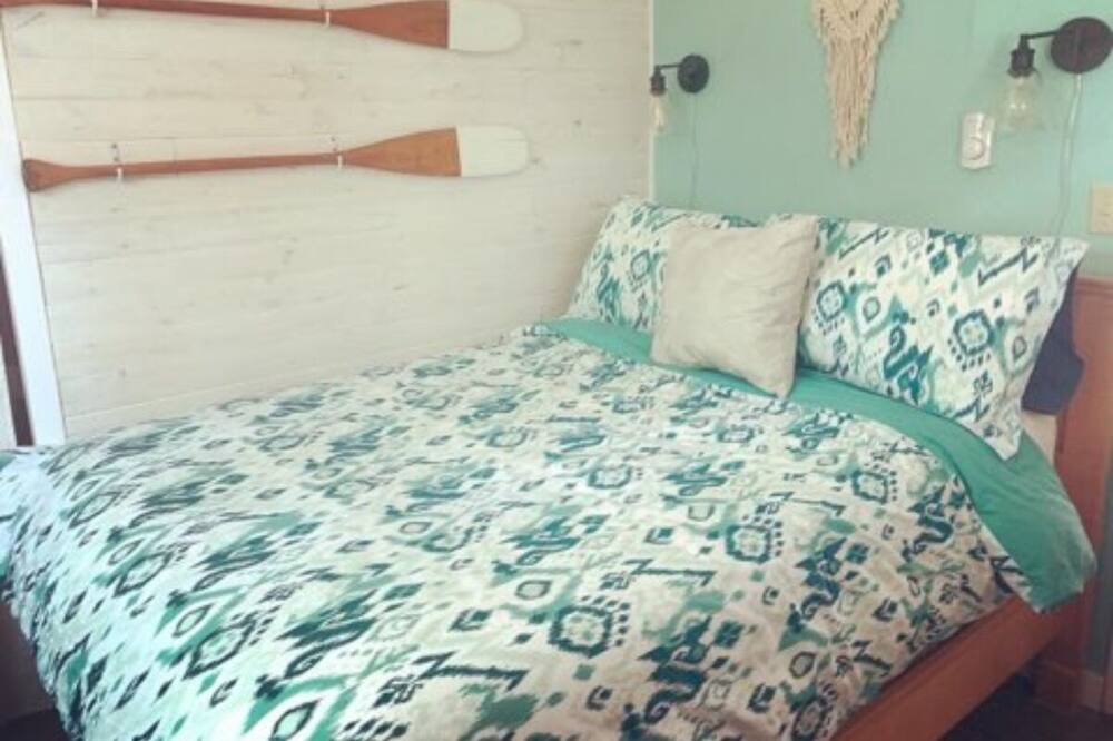 Photo of Bedroom in Dysart et al